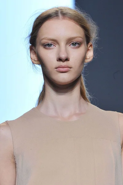 Look 34